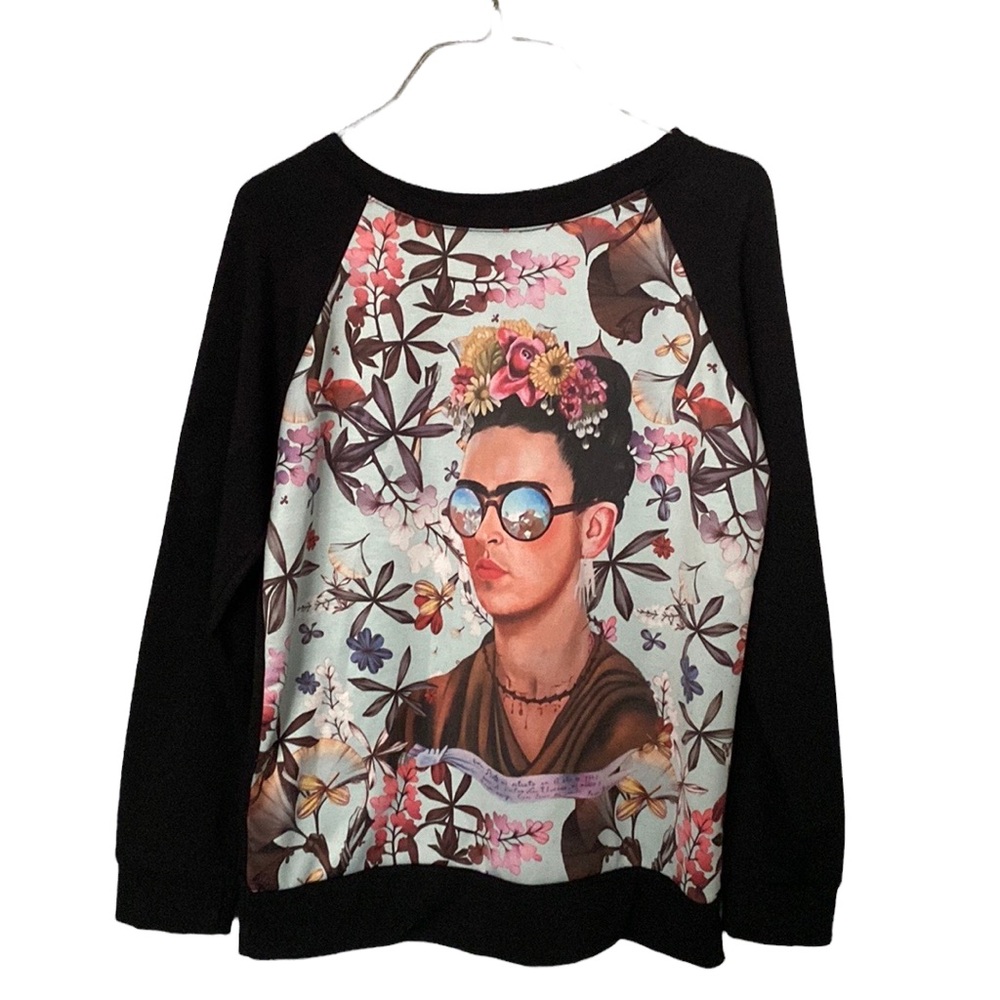 Frida Kahlo black sweater with an amazing front design Made in Mexico ! Size XS